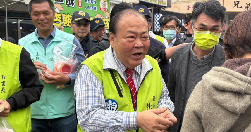 澎湖縣長陳光復傳出失足摔傷，送醫搶救中。（圖／翻攝自臉書，陳光復Chen Kuang-fu）