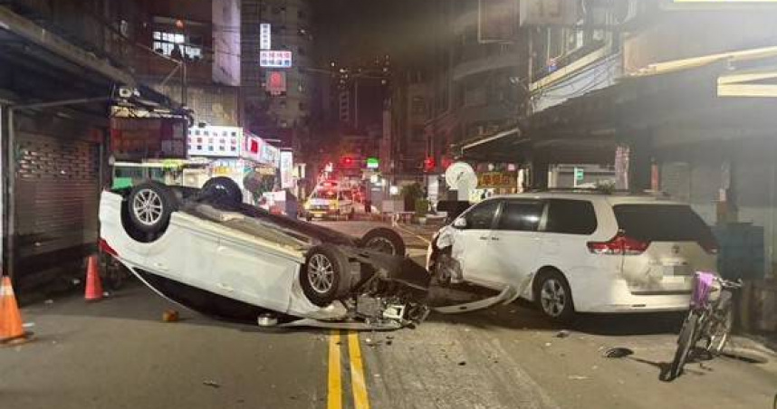 毒駕失控翻車釀禍。（圖／翻攝畫面）