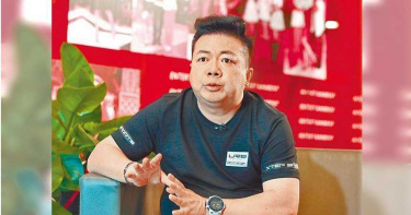 離婚協議喬不攏 董至成盼共享孩子監護權
