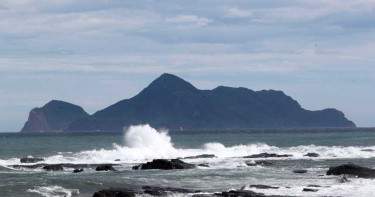 台灣首位當日來回泳渡龜山島 林家和憑意志12小時完成挑戰