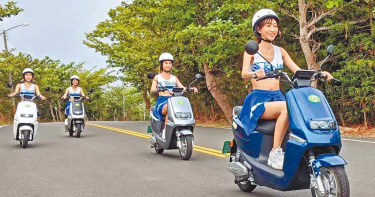 「綠色低碳島」小琉球推電動機車!充電10分鐘環島 爬坡也沒問題