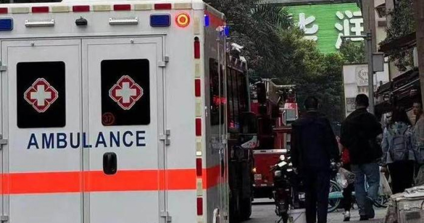 廣東富力廣場社區發生爆炸意外。（圖／翻攝自微博）