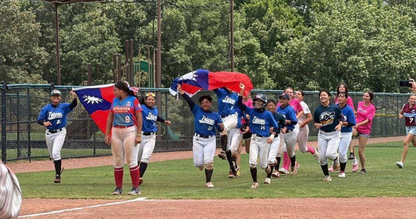 台北市北投國中女壘隊傳來捷報，於「2025貝比魯斯聯盟U16女子壘球世界錦標賽」榮獲冠軍。（圖／台北市教育局提供）