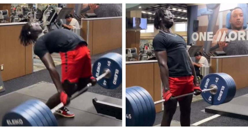 撐不住重量的 NHOK 腰桿往後折，雙膝一軟重摔在地，畫面駭人。（圖／擷取自IG，nhokg，下同）