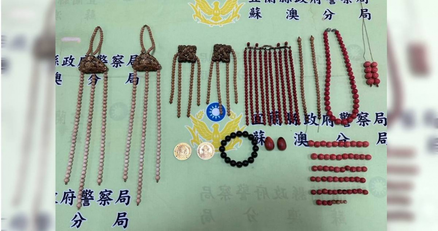 宜蘭進安宮珊瑚媽祖近日遭竊，多項聖物被偷，總價值近3000萬元，所幸2嫌被迅速逮捕，聖物也順利找回。（圖／翻攝畫面）