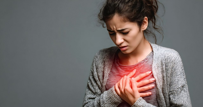 圖說-年前加班、趕工突「胸痛」！胸痛是心血管疾病前兆？ 醫提造成的「5大」原因