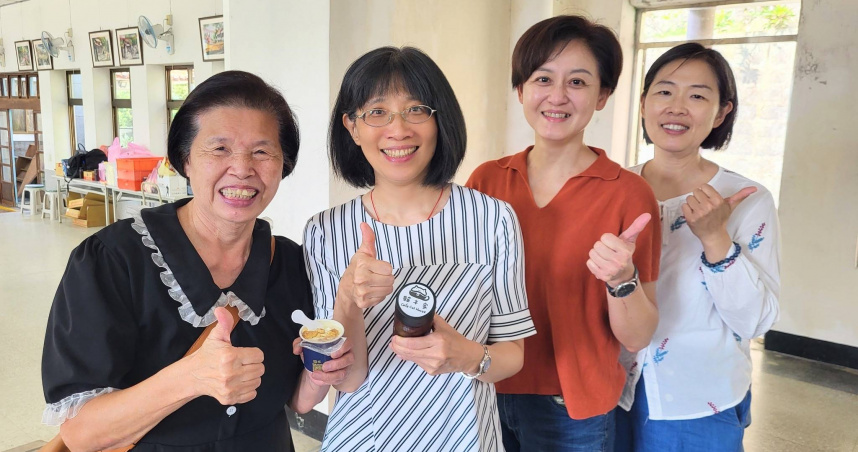 高檢署檢察官張紜瑋（右2），可望接任保護司副司長，左2為士林地檢署檢察長張云綺。（圖／翻攝士林榮譽觀護人協進會臉書）