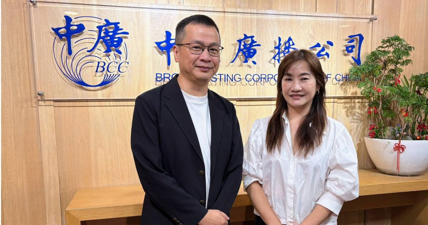 羅智強接受廣播節目「千秋萬事」專訪。（圖／千秋萬事提供）