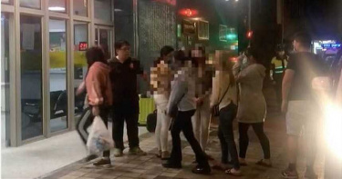 泰籍嫩妹千人斬!低胸不脫衣「15分鐘完事」 3個月狂撈百萬