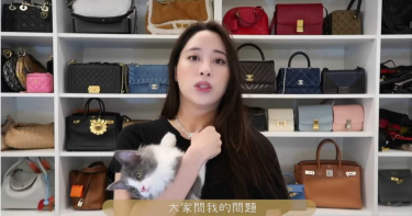大秀「包包海」酸民眼紅!歐陽妮妮回擊:包自己買的,不爽別看