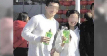 清純女師真面目被掀!挺孕肚哺乳還偷吃 辦公桌「愛的打卡」全校散播愛