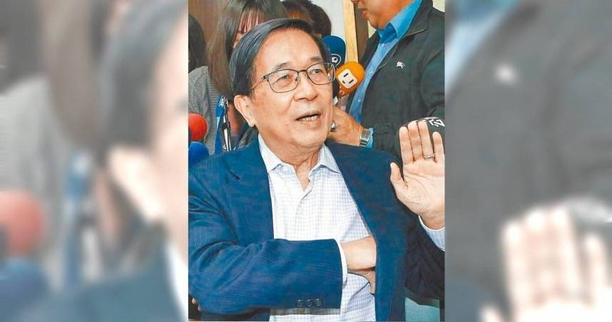 立法院民進黨團總召柯建銘發起大罷免，而前總統陳水扁也在臉書秀出「罷免救台灣」五字響應。（圖/報系資料照）