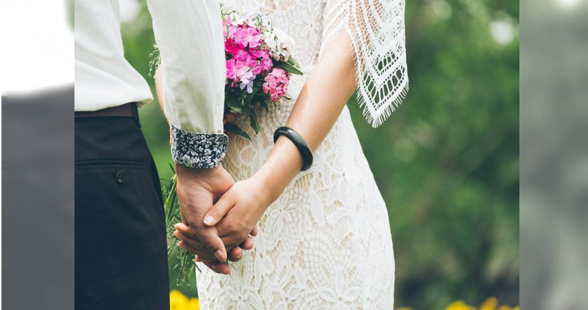 女網友不滿婆婆對外造謠將結婚的她沒出一毛錢，一番話也讓她相當無奈。（示意圖／Unsplash）