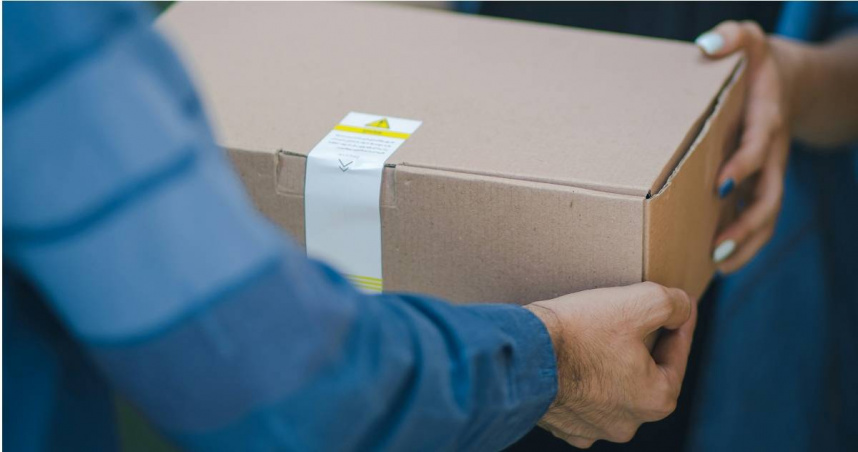 哥倫比亞一名男子假扮外送員，朝22歲網美開槍將她殺害。（示意圖／Unsplash）