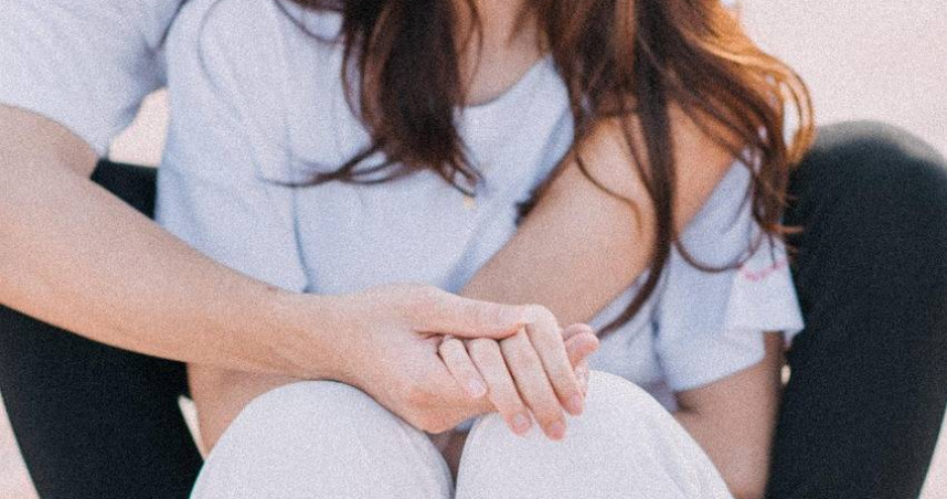 一名男子和交往2年的外籍女友論及婚嫁，卻發現對方離過婚且有小孩。（示意圖／翻攝自pixabay）