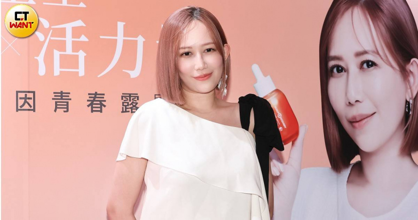 電商女王Mavis瑪菲司擔任髮品品牌大使。（圖／楊澍攝）