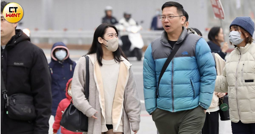 下一波冷空氣預計於週二（27日）抵達北台灣附近。（示意圖／方萬民攝）