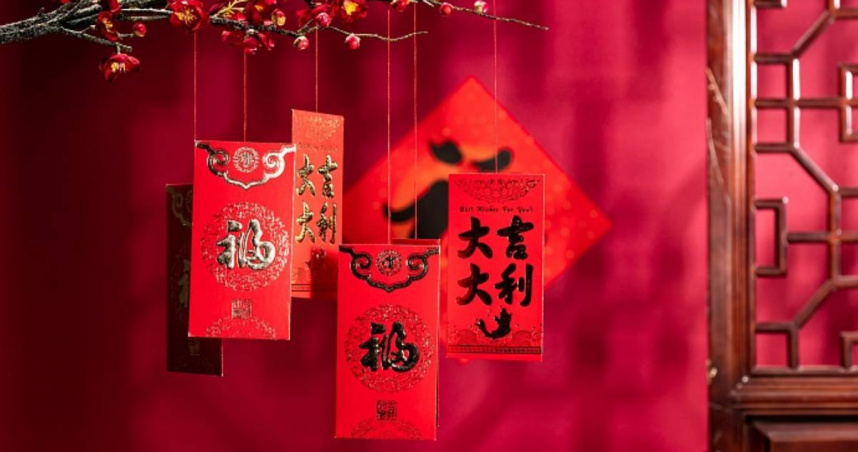 許多丈夫會趁著過年「安太座」，包給妻子紅包。（示意圖／達志）