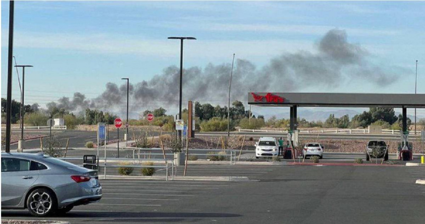 美國亞利桑那州地方官員19日證實，2架各載有2人的小型飛機，當天在該州南部第一大城市土桑（Tucson）附近的馬拉納機場（Marana Regional Airport）上空相撞。（圖／翻攝自X平台／Geopoliti𝕏）