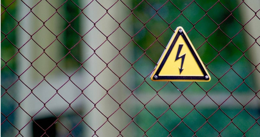 印度發生一起觸電意外，導致1家3口皆罹難。（示意圖／Pixabay）