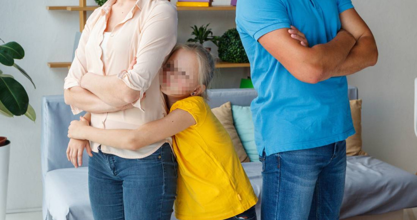 國外一名2寶媽遭前夫拋棄，4個月後卻希望復合。（示意圖／翻攝自photoAC）