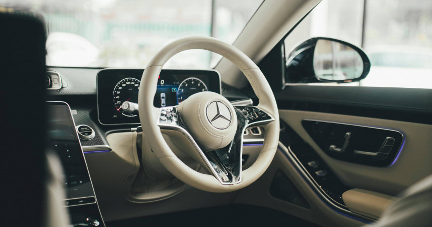 一名三歲女童因被遺忘在車內長達七個多小時，在攝氏接近50度的高溫中不幸身亡。（示意圖／翻攝Pexels）