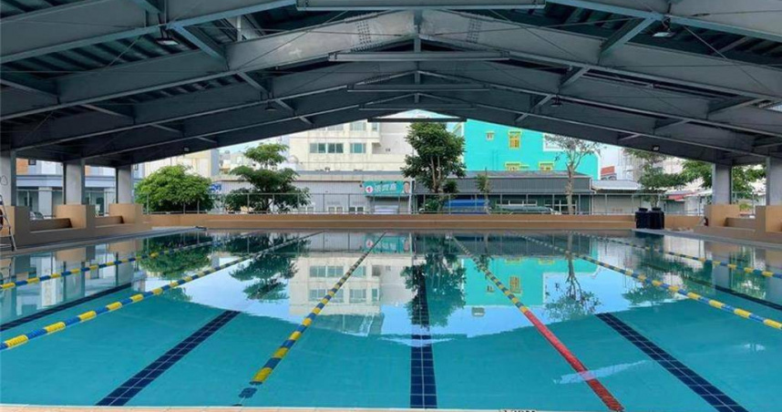 3年前屏東縣恆春鎮立游泳池發生3歲女童溺水意外，案經屏東地院審結後，法官判恆春鎮公所國賠159萬餘元可上訴。（圖／翻攝臉書「屏東縣恆春鎮立游泳池」）