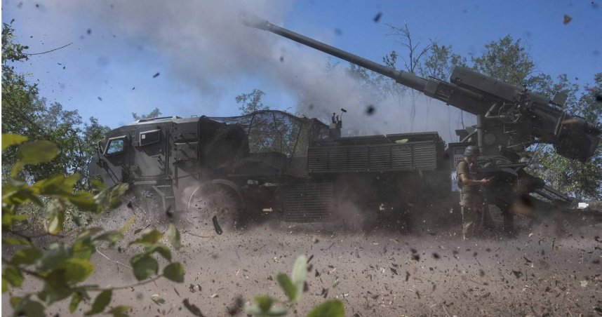 美國國防部官員曾阻止烏克蘭使用美國提供的遠程飛彈攻擊俄羅斯境內目標。（圖／達志／美聯社）