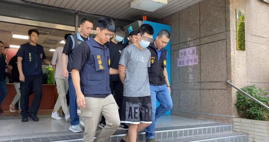 刑事局獲報有電子票券公司遭惡意程式攻擊，逮獲23歲林姓工程師盜取電子超商商品券。(圖／翻攝畫面)