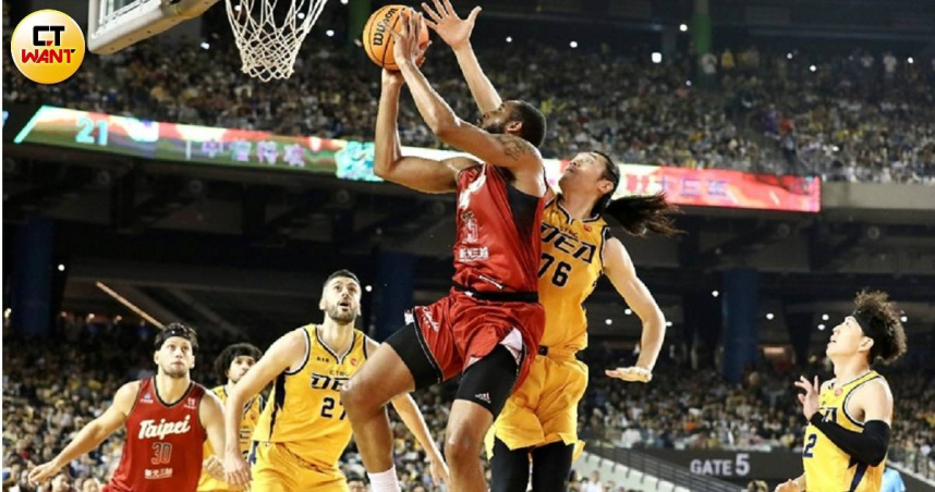 臺北市立永春高中與籃球協會合作，2026年起將成為培育籃球人才的正式基地。圖為台北大巨蛋首場籃球賽。（示意圖／方萬民攝）