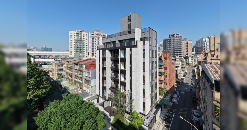 信義區興雅國小與永吉國中腹地掀起都更預售推案潮，多家知名建商插旗，未來價格逐案墊高，「璞園一隅」以新成屋案優勢貼近行情價開賣，吸引卡位買氣。  （圖／業者提供）