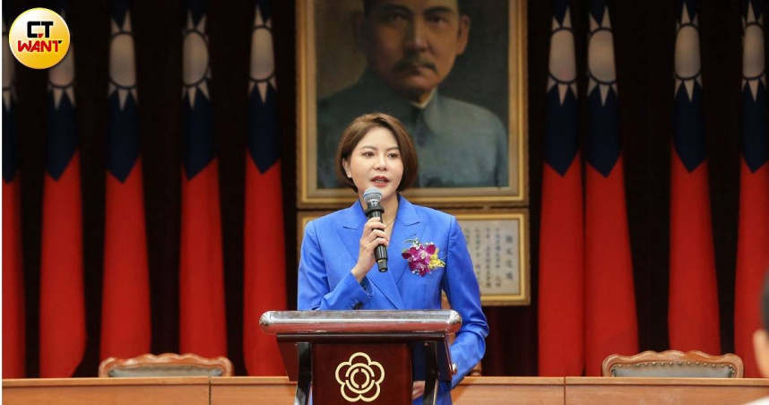 國民黨立委陳菁徽批評，健康幣政策上線延宕，直指衛福部空泛回應進度成謎。（圖／周志龍攝）