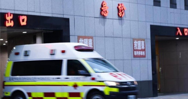 台大宿舍驚傳外籍女交換生倒臥床上亡。（圖／翻攝畫面）