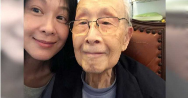 唱到一半突哽咽!劉若英曝「爸爸5天前走了」 淚憶船長父:希望他能聽到