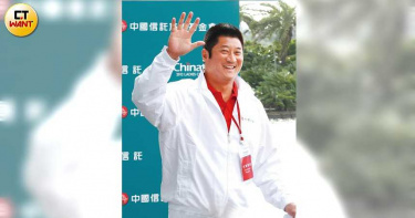 辜尹大戰4/曾擋尹衍樑867億元售股案 首富麻吉幫辜仲諒出口氣
