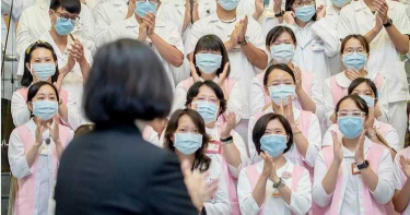 楊志良稱該開除染疫醫 蔡英文重話回應