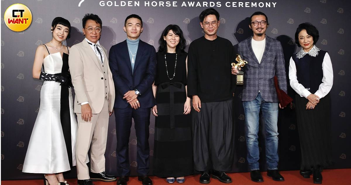 金馬59/《一家子兒咕咕叫》奪最佳劇情片 黃秋生抱影帝17票評審全通過 | 娛樂 | CTWANT