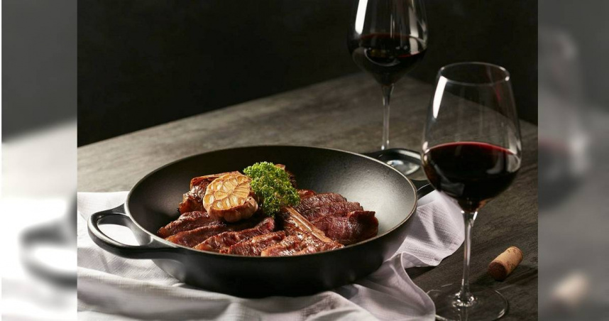 王品旗下牛排餐廳「THE WANG」去年熄燈，讓許多饕客不捨。（圖／翻攝自「THE WANG」臉書）