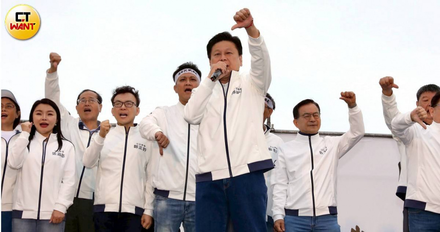 國民黨主席選舉將於9月登場，但面對罷免壓力迫近，多位藍委呼籲黨內暫緩內部選戰，團結應對罷免危機。（示意圖／方萬民攝）