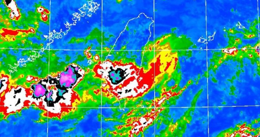 今日除了低壓帶影響，再加上西南風影響，整體雨勢再增加。（圖／翻攝自氣象署）