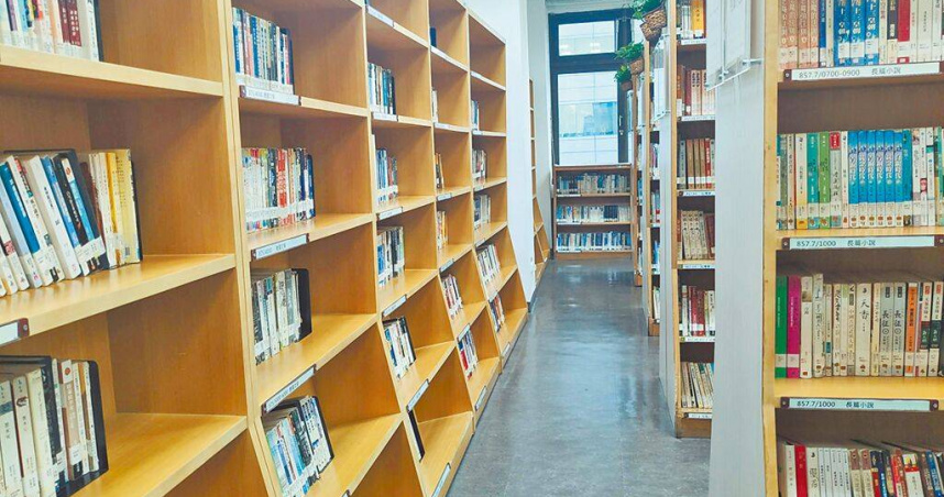 桃園市圖書館館藏量632萬餘冊，六都僅高於台南，且根據教育部規定，直轄市圖書分館圖書藏量至少3萬冊，但有3個分館未達標準。（圖／報系資料照片）