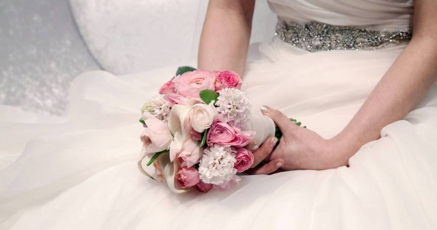 大陸一名男子不滿21歲的女兒與70歲老翁結婚，女婿不肯離婚竟決定花錢買兇殺害他。（示意圖非當事人／unsplash）