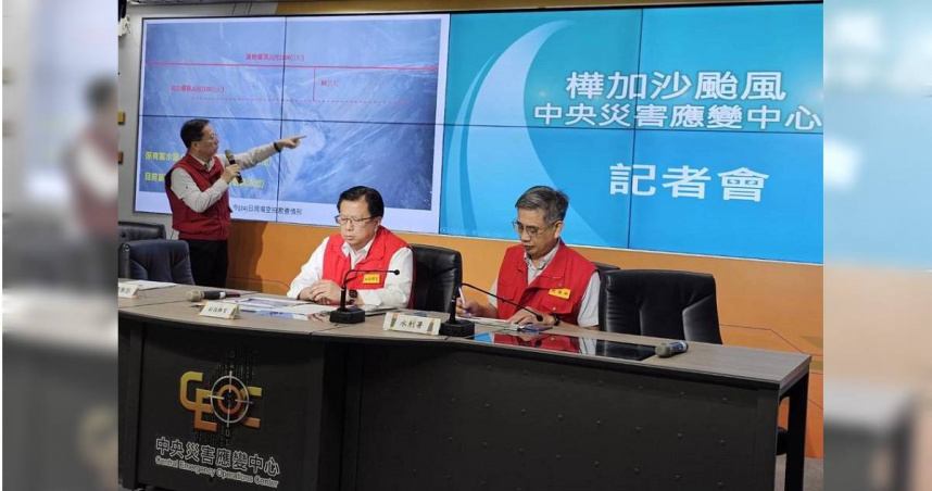 樺加沙強颱重創花蓮，還一度傳出堰塞湖再次潰堤，所幸中央災害應變中心證實是虛驚一場。（圖／消防署提供）