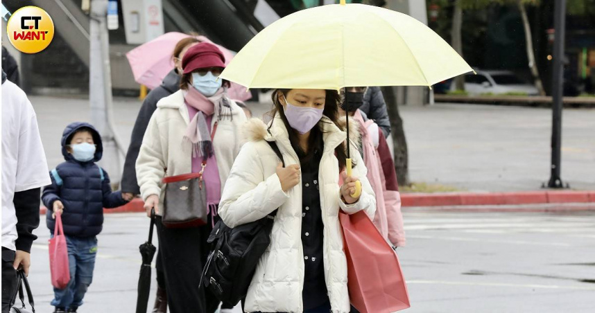 賈新興提醒，未來10天將有3波東北季風來襲。（示意圖／方萬民攝）