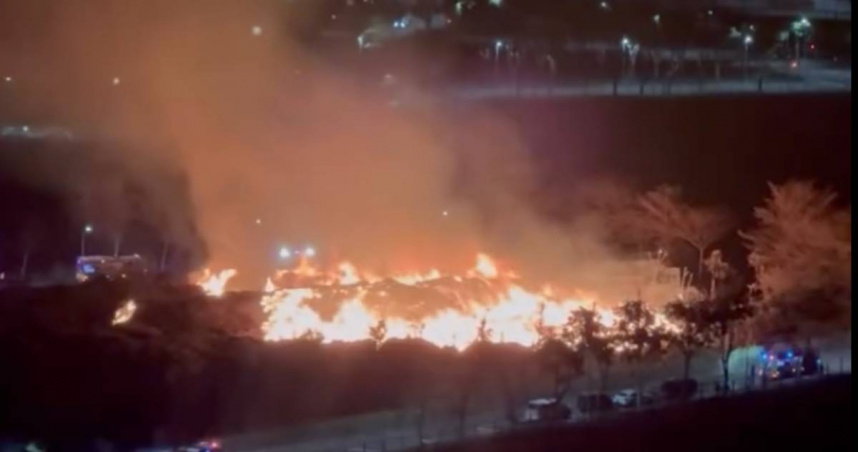 高雄昨晚發生火警。（圖／翻攝Threads／＠evey_chung）