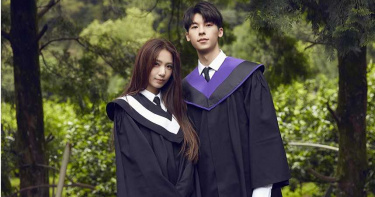 許光漢帶老婆給舊愛產檢 開撩天后手上吹氣:我在乎妳