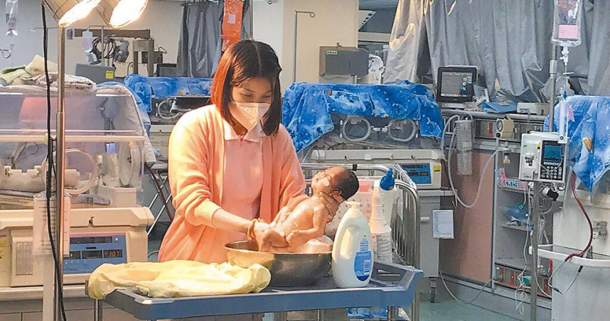 偏鄉醫療資源不足，衛福部統計顯示，2019年至2023年山地原鄉嬰兒死亡率呈現上升趨勢，且除2022年外，山地原鄉嬰兒死亡率均是全國的2倍。圖為示意圖。（圖／報系資料照片）