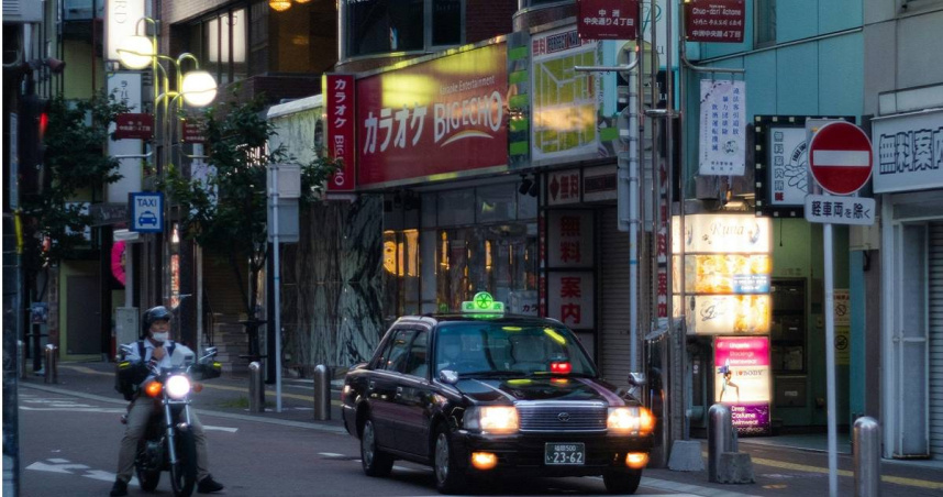 原PO問，名古屋跟福岡哪個比較適合逛街？（示意圖／Pexels）