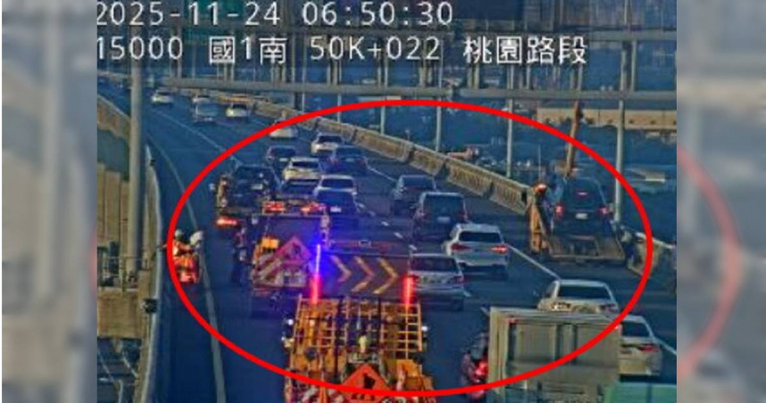 車禍現場畫面。(圖/翻攝自高公局網站)