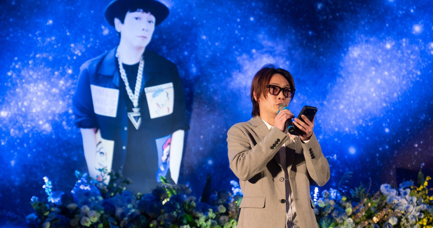 曹西平告別式上，乾兒子小俊致詞時情緒數度哽咽，字字真情流露。（圖／冬瓜行旅提供）